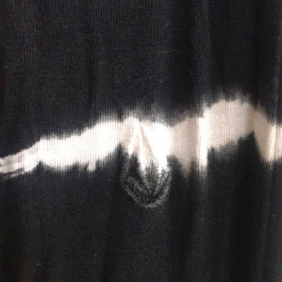 Volcom Skirt - Picture 4 of 5